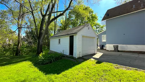 Exterior - 453 Addison St, Elgin, IL 60120 photo 4 of 4