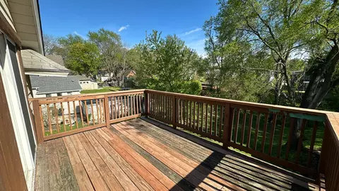 Exterior - 453 Addison St, Elgin, IL 60120 photo 3 of 4