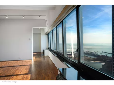 Other - 175 E Delaware Pl #5116, Chicago, IL 60611 photo 2 of 10