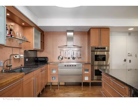 Kitchen - 175 E Delaware Pl #5116, Chicago, IL 60611 photo 1 of 6