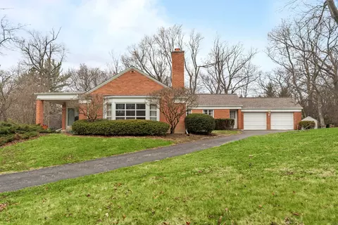 262 E Foster Pl, Lake Forest, IL 60045