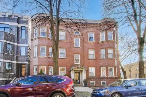 1849 W Waveland Ave #1, Chicago, IL 60613