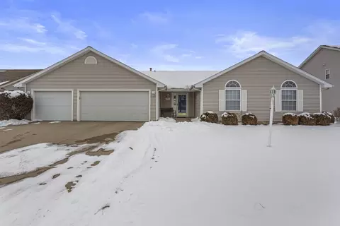 3906 Crail Rd, Champaign, IL 61822