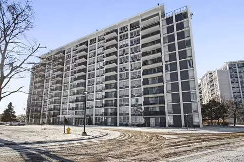 8801 W Golf Rd #6E, Niles, IL 60714