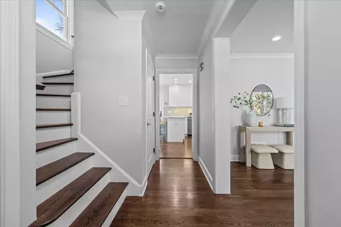 Entry Way - 610 Drexel Ave, Glencoe, IL 60022 photo 1 of 2