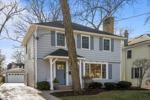 Exterior - 610 Drexel Ave, Glencoe, IL 60022 photo 2 of 7