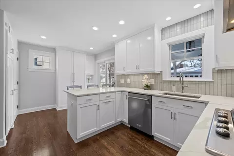 Kitchen - 610 Drexel Ave, Glencoe, IL 60022 photo 1 of 4