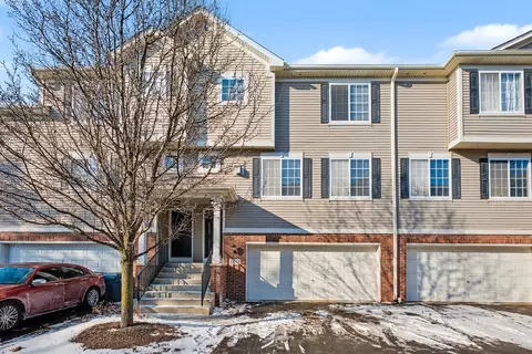 1823 Indian Hill Ln, Aurora, IL 60503