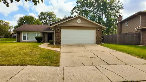 22627 Mission Dr, Richton Park, IL 60471