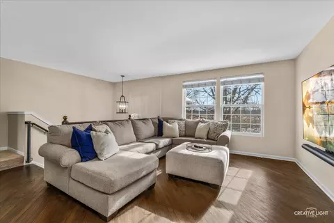 Living - 1011 Reserve Dr, Elgin, IL 60124 photo 1 of 1