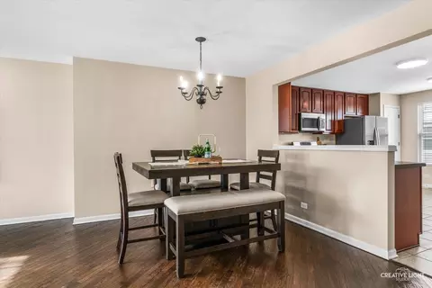 Dining - 1011 Reserve Dr, Elgin, IL 60124 photo 1 of 1