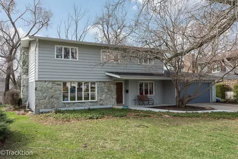 249 Surrey Rd, Bartlett, IL 60103