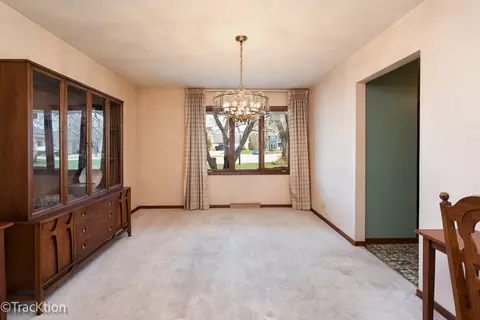 Dining - 249 Surrey Rd, Bartlett, IL 60103 photo 1 of 2