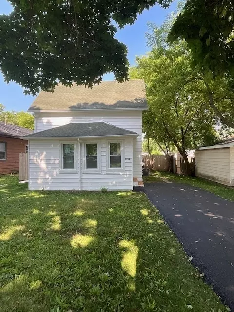 1703 Hermon Ave, Zion, IL 60099