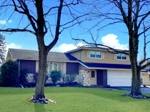 6111 W 128th St, Palos Heights, IL 60463