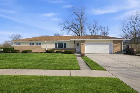 251 Westwood Dr, Park Forest, IL 60466