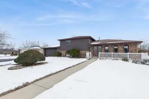 3505 Lyle Ln, Crete, IL 60417