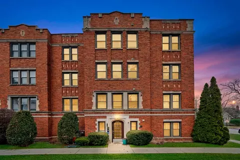 2316 Sherman Ave #1B, Evanston, IL 60201