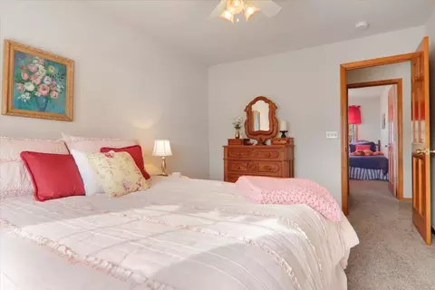 Bedroom - 8 Minks Ct, Bloomington, IL 61704 photo 4 of 8