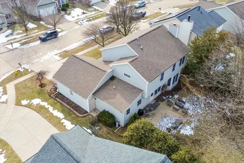 View/Area - 8 Minks Ct, Bloomington, IL 61704 photo 6 of 8