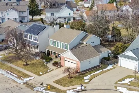 View/Area - 8 Minks Ct, Bloomington, IL 61704 photo 2 of 8
