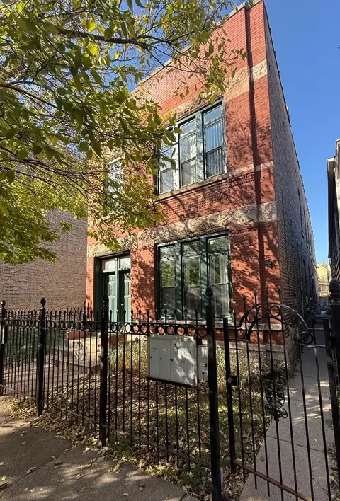 1454 W Ohio St, Chicago, IL 60642