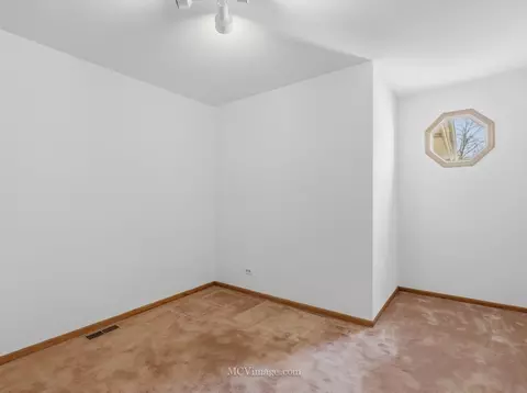 Bedroom - 729 N 8th Ave, Addison, IL 60101 photo 1 of 4