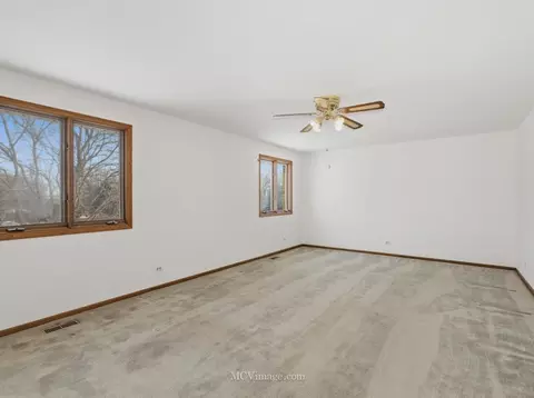 Bedroom - 729 N 8th Ave, Addison, IL 60101 photo 3 of 4