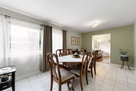 Dining - 100 Des Plaines Ln, Hoffman Estates, IL 60169 photo 1 of 3