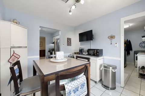 Other - 100 Des Plaines Ln, Hoffman Estates, IL 60169 photo 1 of 3