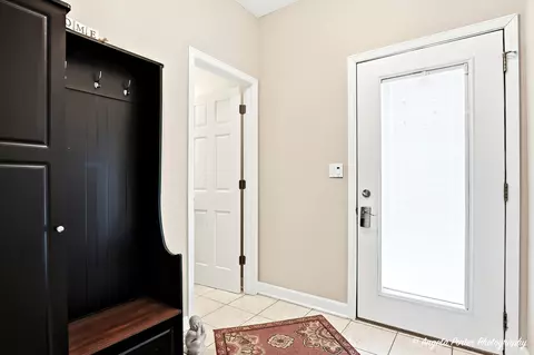 Entry Way - 1801 Anthony Ln, Mchenry, IL 60051 photo 5 of 7