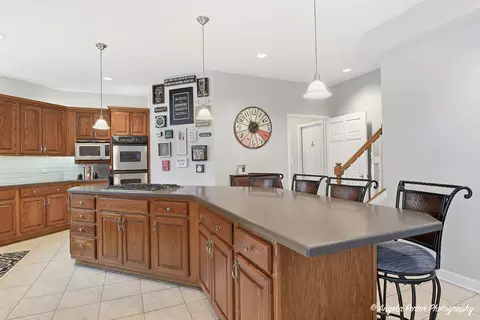 Kitchen - 1801 Anthony Ln, Mchenry, IL 60051 photo 2 of 7