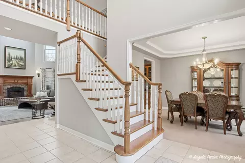 Entry Way - 1801 Anthony Ln, Mchenry, IL 60051 photo 2 of 7