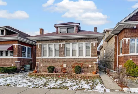 8212 S Bishop St, Chicago, IL 60620