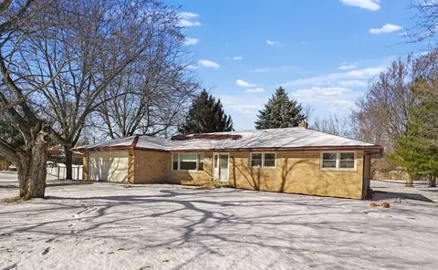 225 E Francis Rd, New Lenox, IL 60451