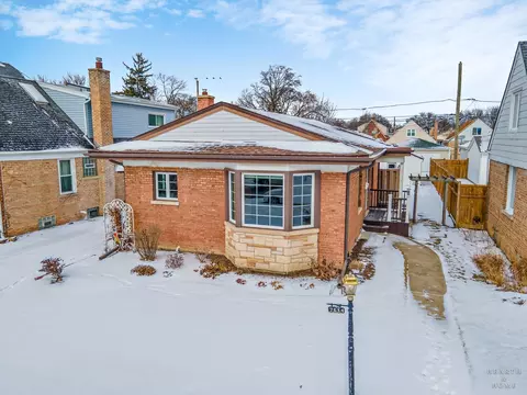7634 W Palatine Ave, Chicago, IL 60631