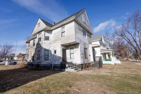 Exterior - 427 S Chicago Ave, Kankakee, IL 60901 photo 3 of 6