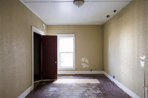 Bedroom - 427 S Chicago Ave, Kankakee, IL 60901 photo 7 of 18