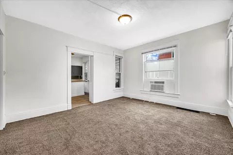 Living - 449 N 3rd Ave, Canton, IL 61520 photo 1 of 4