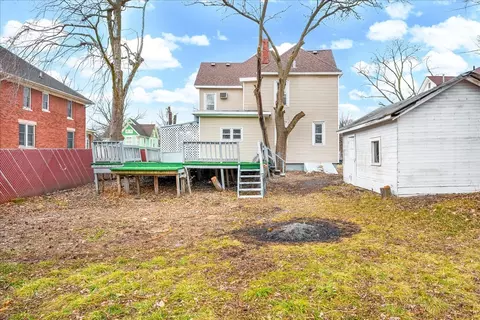 Exterior - 449 N 3rd Ave, Canton, IL 61520 photo 3 of 4