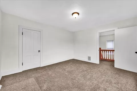 Bedroom - 449 N 3rd Ave, Canton, IL 61520 photo 4 of 8