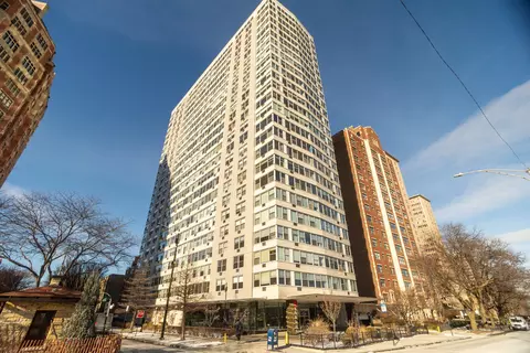 3900 N Lake Shore Dr #7G, Chicago, IL 60613