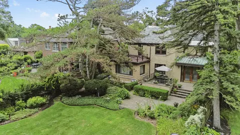 Exterior - Undisclosed, River Forest, IL 60305 photo 9 of 15