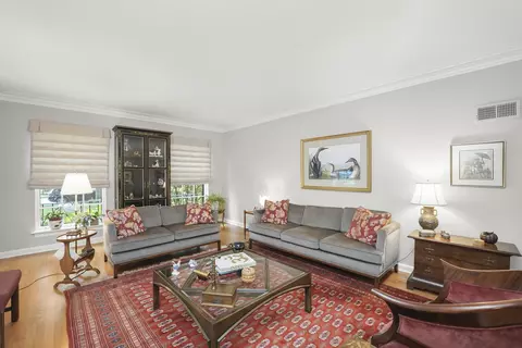 Living - Undisclosed, River Forest, IL 60305 photo 3 of 6