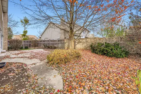 Exterior - 845 Harmon Blvd, Hoffman Estates, IL 60169 photo 3 of 5