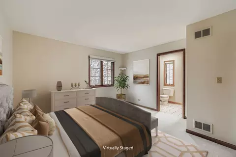 Bedroom - 845 Harmon Blvd, Hoffman Estates, IL 60169 photo 5 of 6