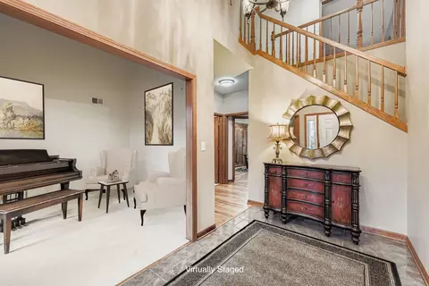 Entry Way - 845 Harmon Blvd, Hoffman Estates, IL 60169 photo 1 of 1