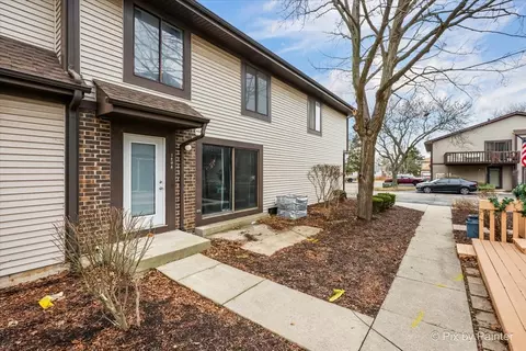 1804 Raintree Ct #1804, Sycamore, IL 60178