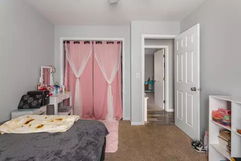 Bedroom - 610 E Roosevelt Rd, Philo, IL 61864 photo 4 of 8