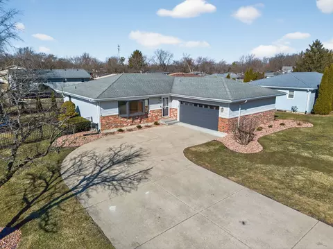 629 S Cooper St, New Lenox, IL 60451